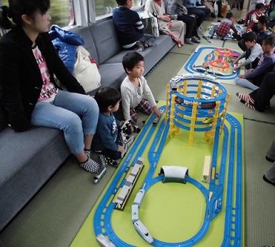 おもちゃ列車 (8).JPG
